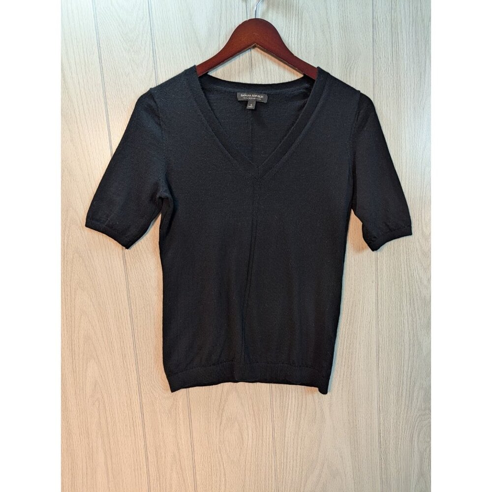 Banana Republic Women's Sweater S Black V Neck Short Sleeve 100% Merino Wool